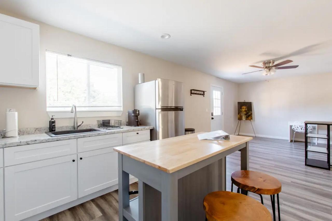Beautiful Spacious Guest Home Roseville Bagian luar foto